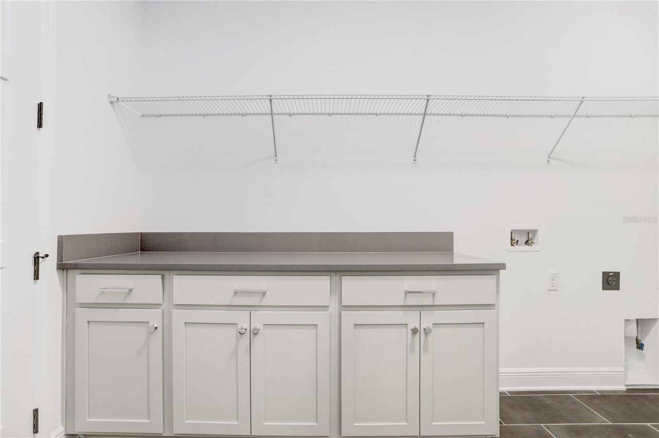 1971 Drummond Point, Zephyrhills, FL 33541 Photo