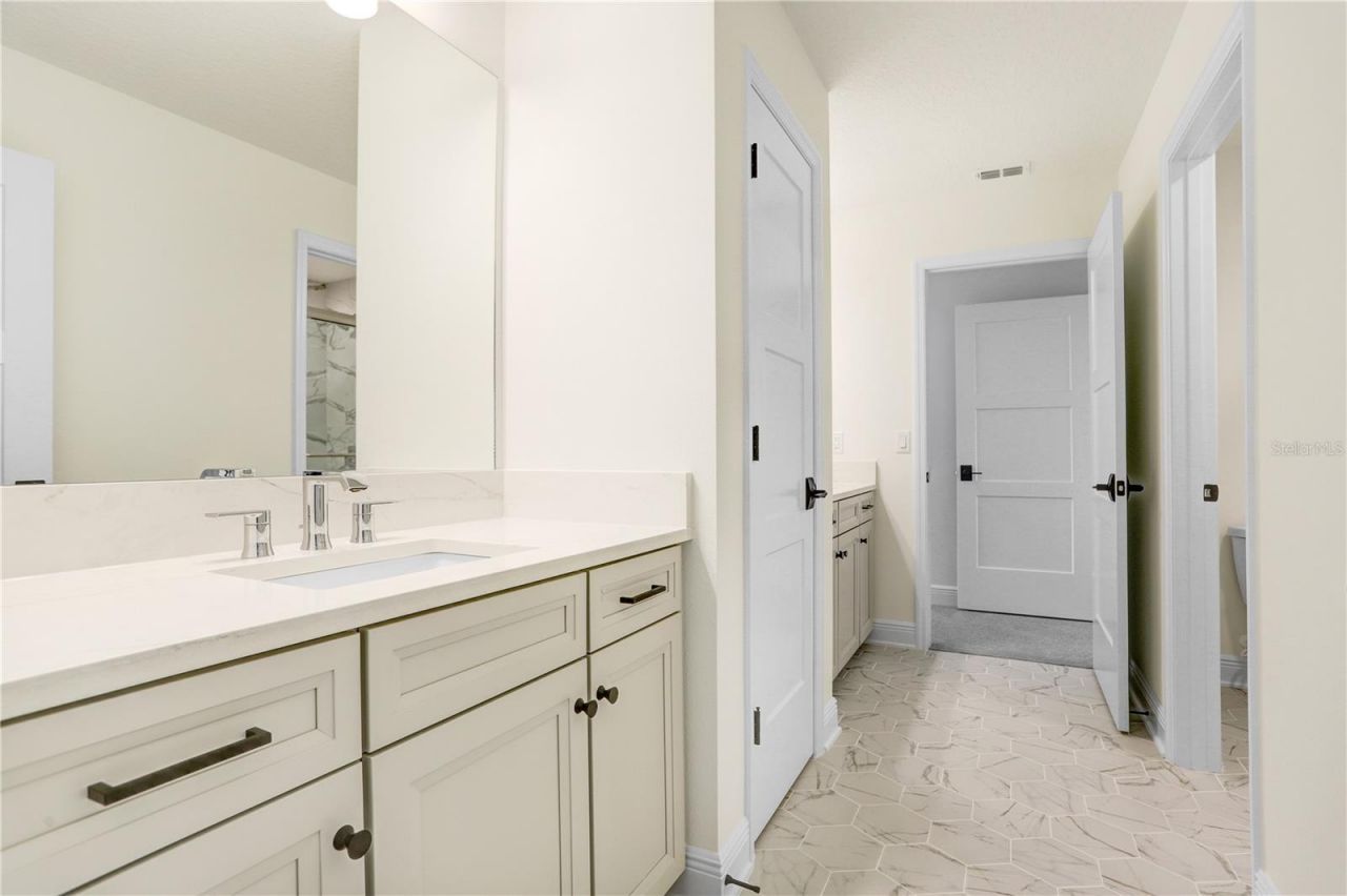 1971 Drummond Point, Zephyrhills, FL 33541 Photo