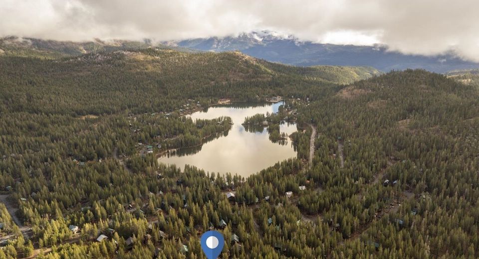 6303 Tamarack Way, Soda Springs, CA 95728 Photo