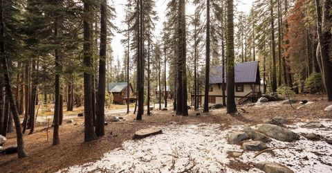 6303 Tamarack Way, Soda Springs, CA 95728 Photo