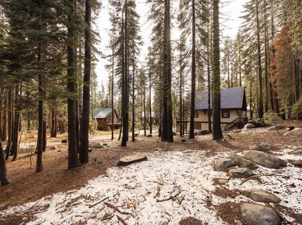 6303 Tamarack Way, Soda Springs, CA 95728 Photo