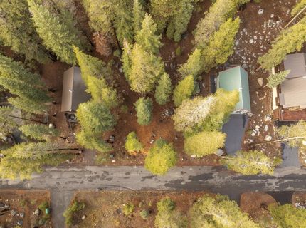 6303 Tamarack Way, Soda Springs, CA 95728 Photo