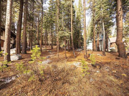 6303 Tamarack Way, Soda Springs, CA 95728 Photo