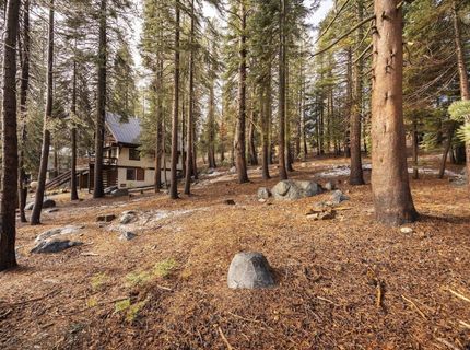 6303 Tamarack Way, Soda Springs, CA 95728 Photo