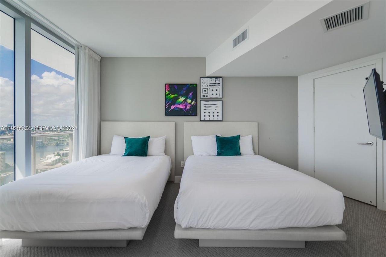 4111 S Ocean Dr, Unit 2711, Hollywood, FL 33019 Photo