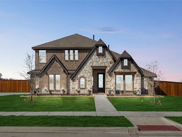 315 Spring Circle, Red Oak, TX 75154