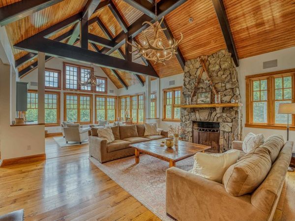 185 Notchway Drive, Franconia, NH 03580