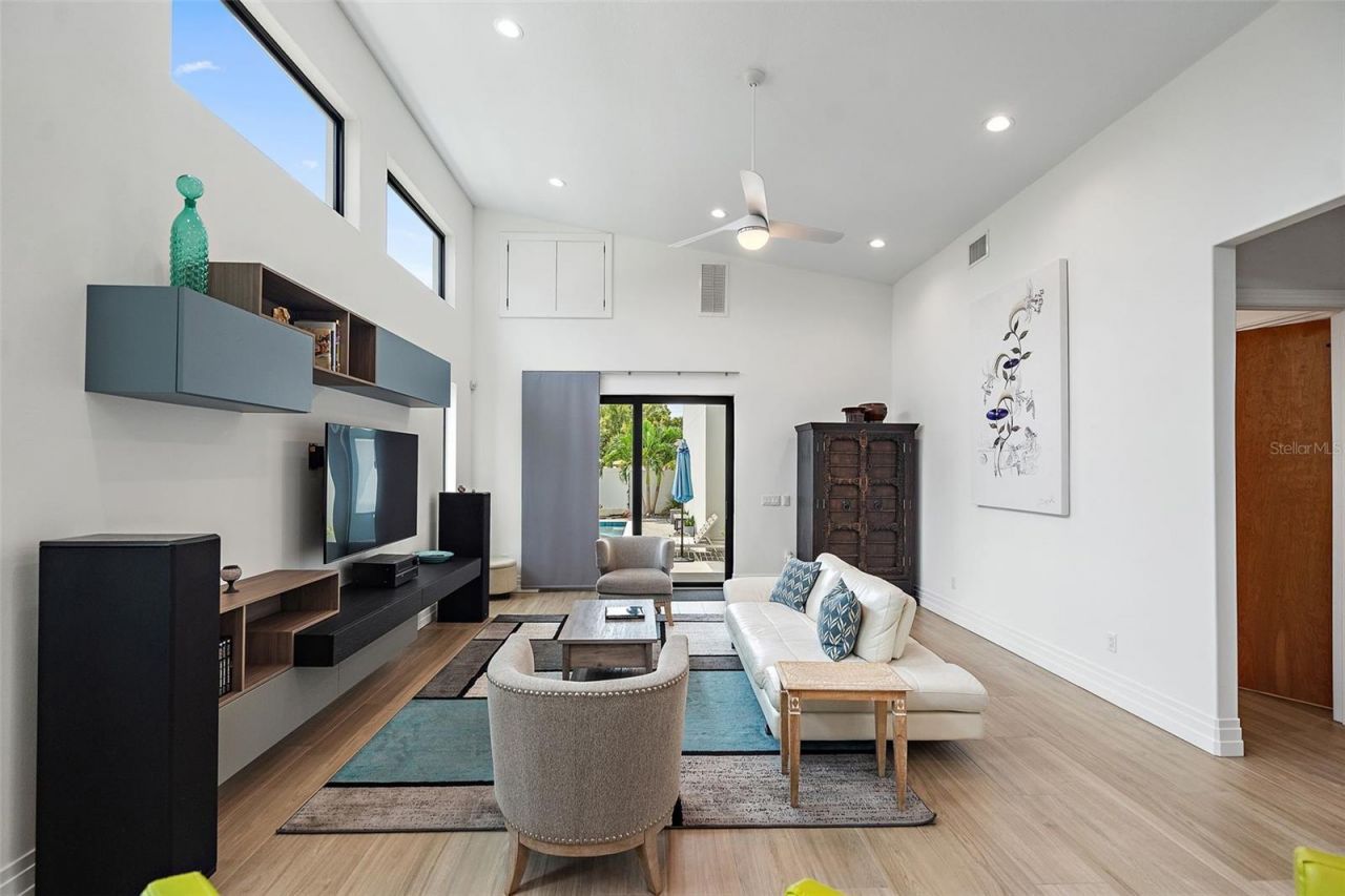 2500 4th Avenue S, Saint Petersburg, FL 33712 Photo