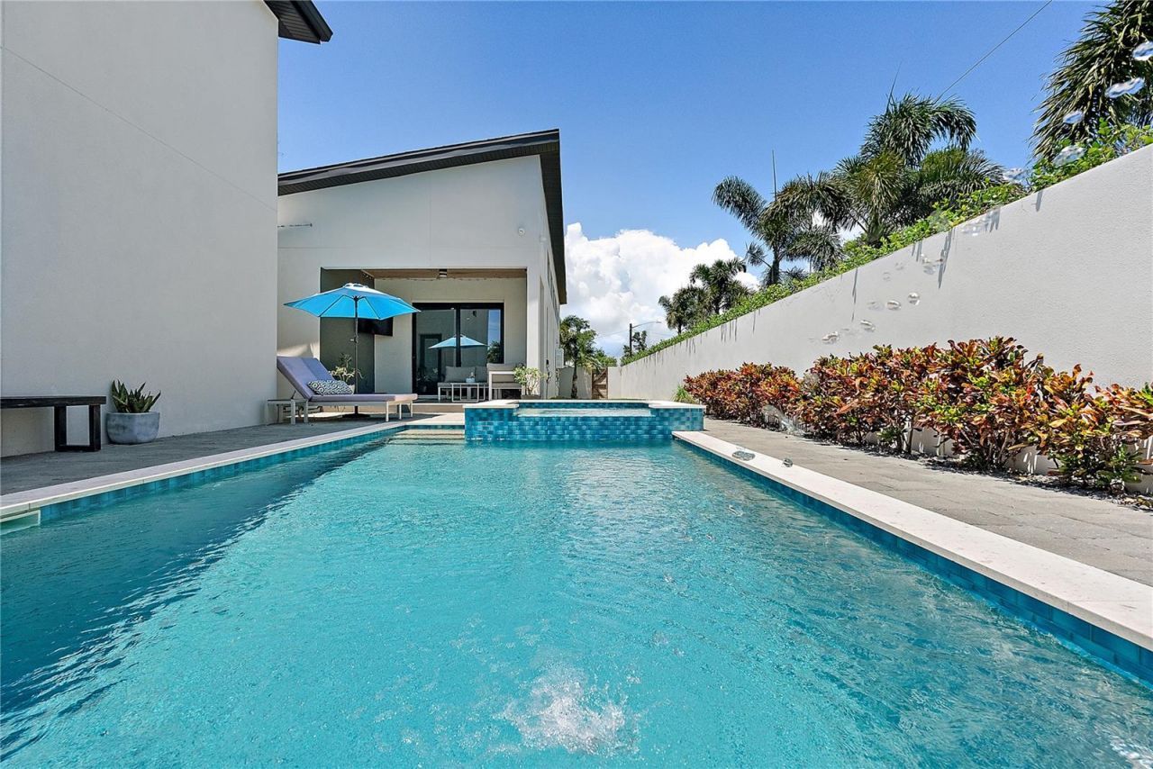 2500 4th Avenue S, Saint Petersburg, FL 33712 Photo