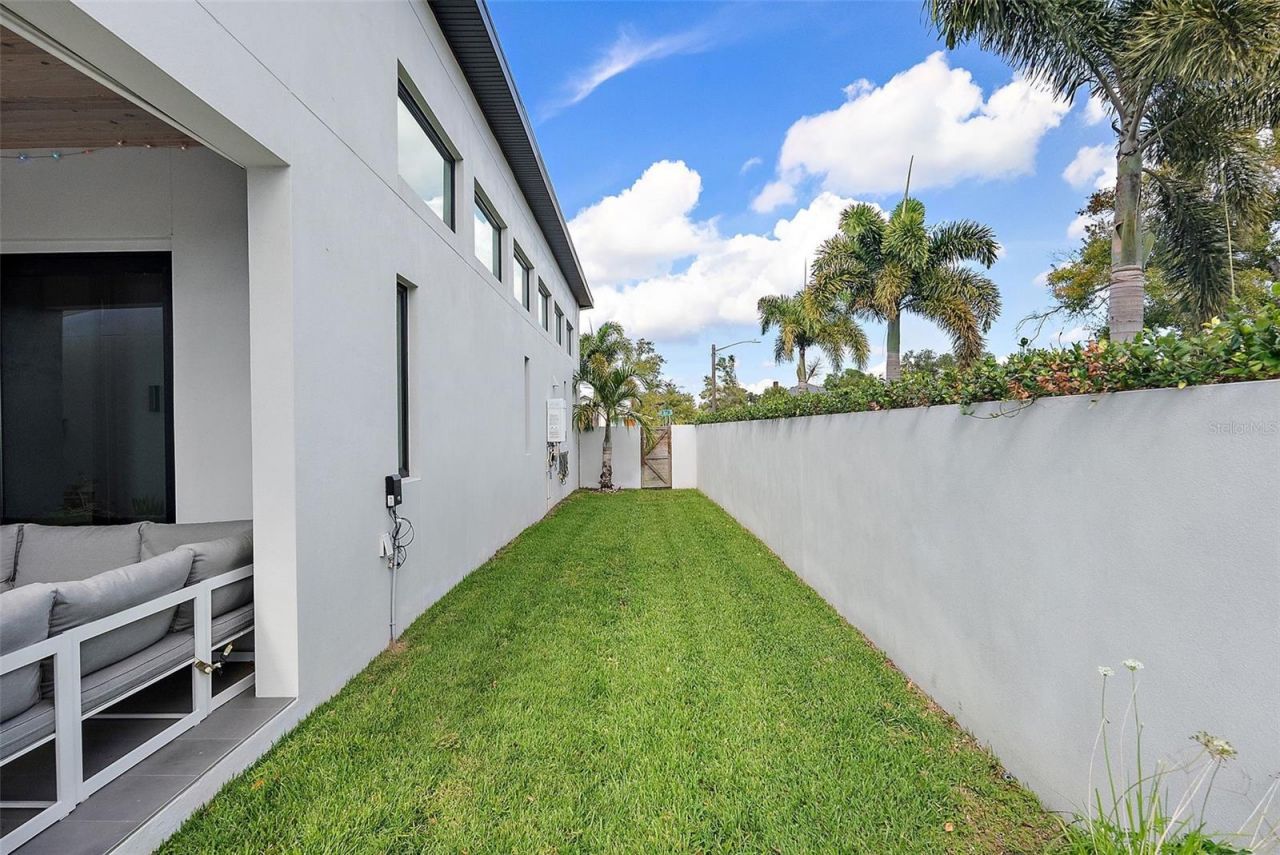 2500 4th Avenue S, Saint Petersburg, FL 33712 Photo