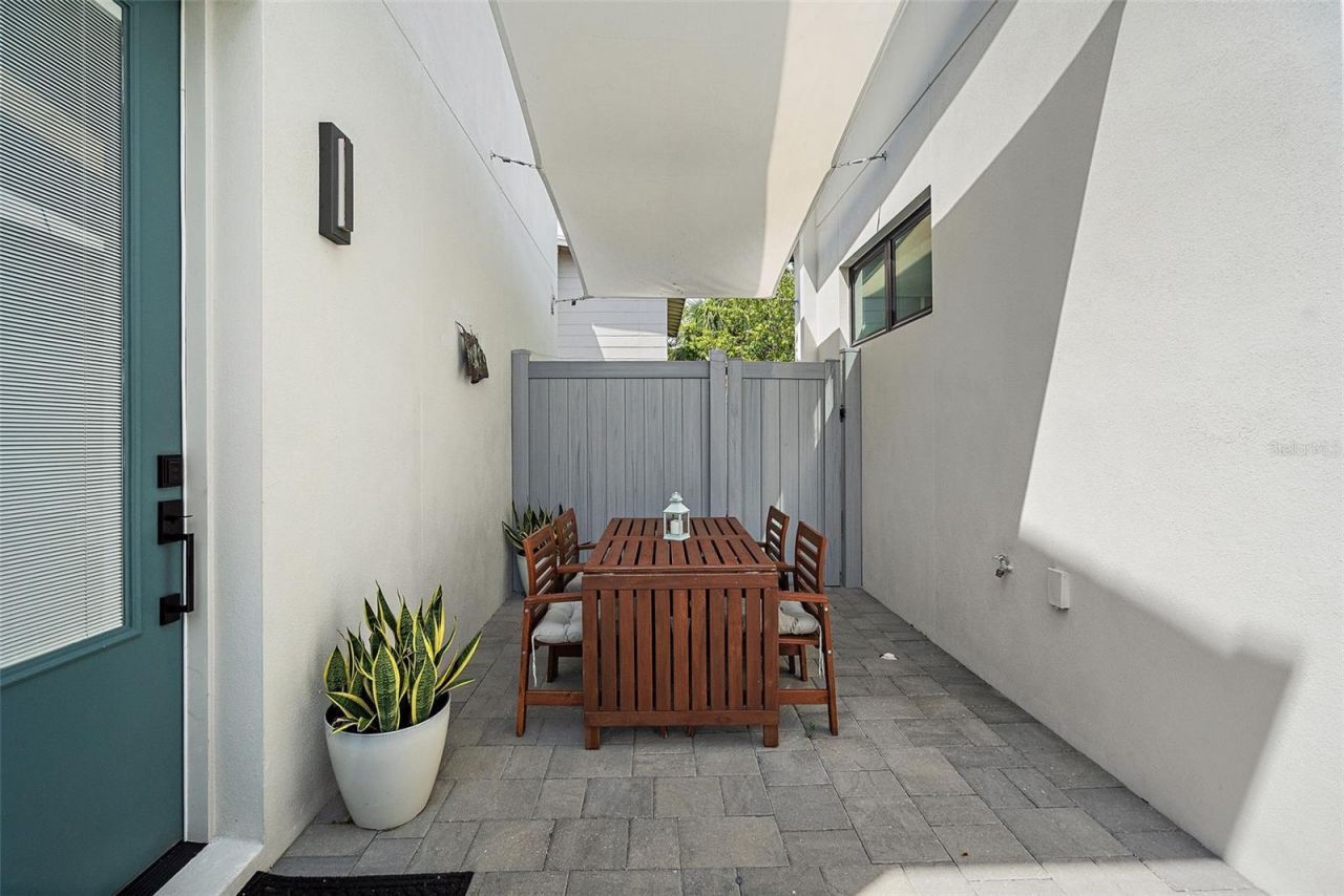 2500 4th Avenue S, Saint Petersburg, FL 33712 Photo