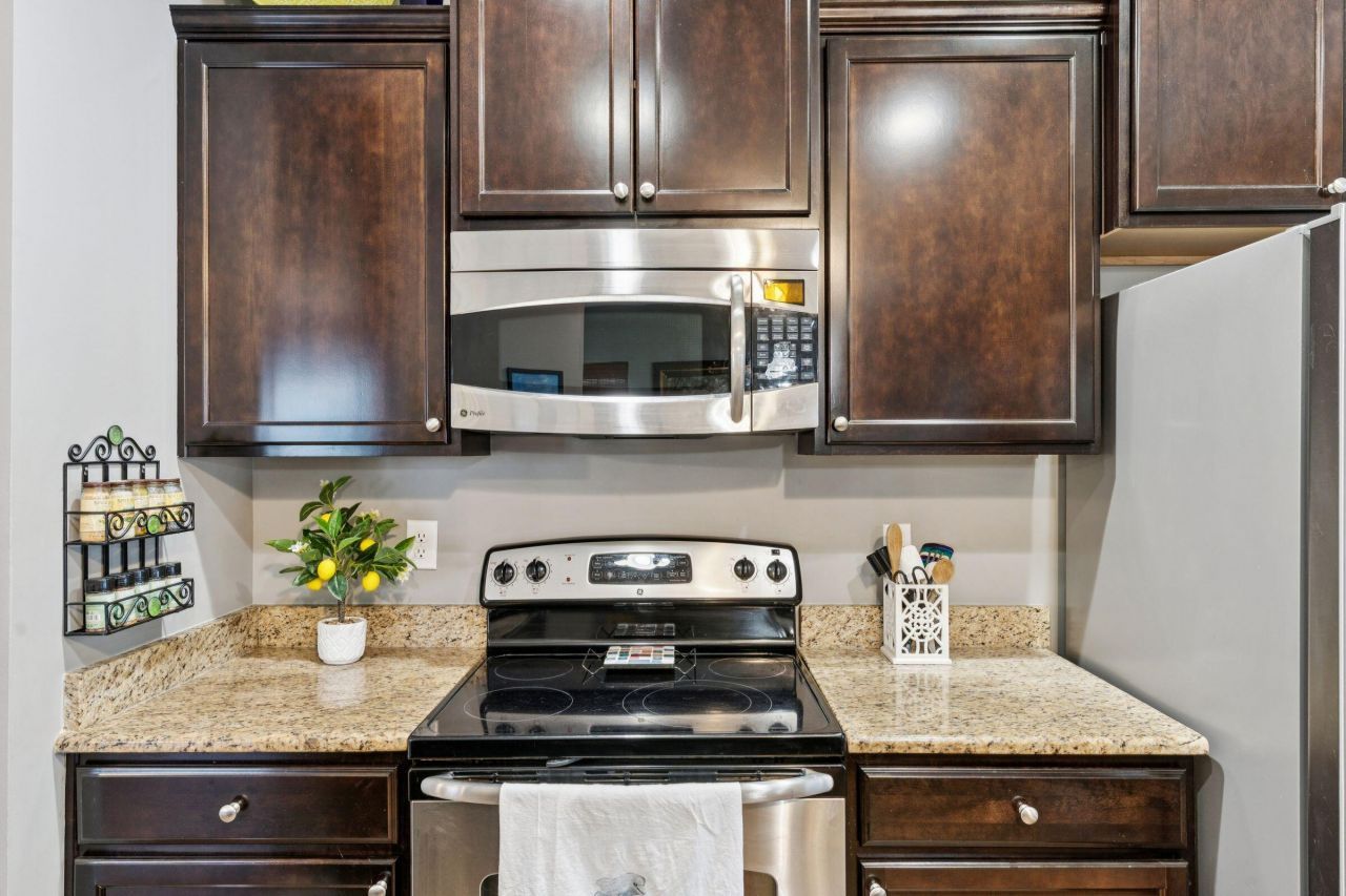 1652 Saint Johns Parrish Way Photo 16