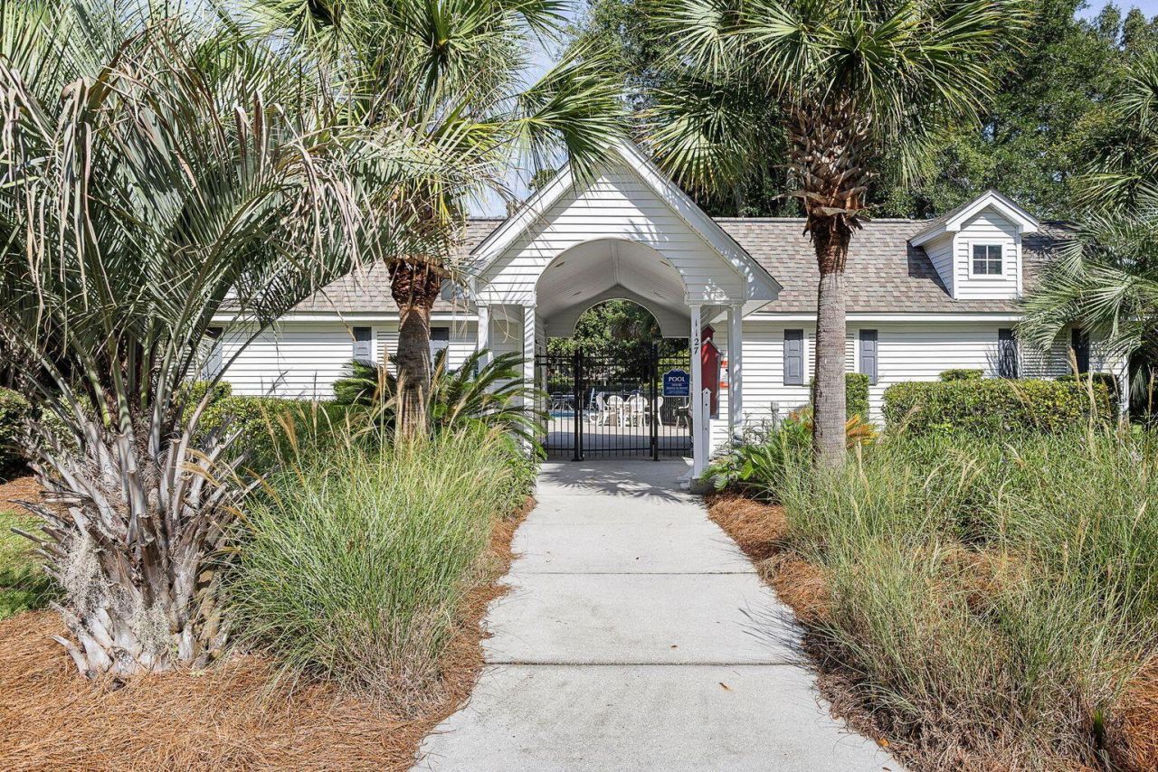 1652 Saint Johns Parrish Way Photo 50