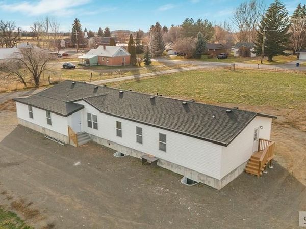 2124 N 3000 W, REXBURG, ID 83440