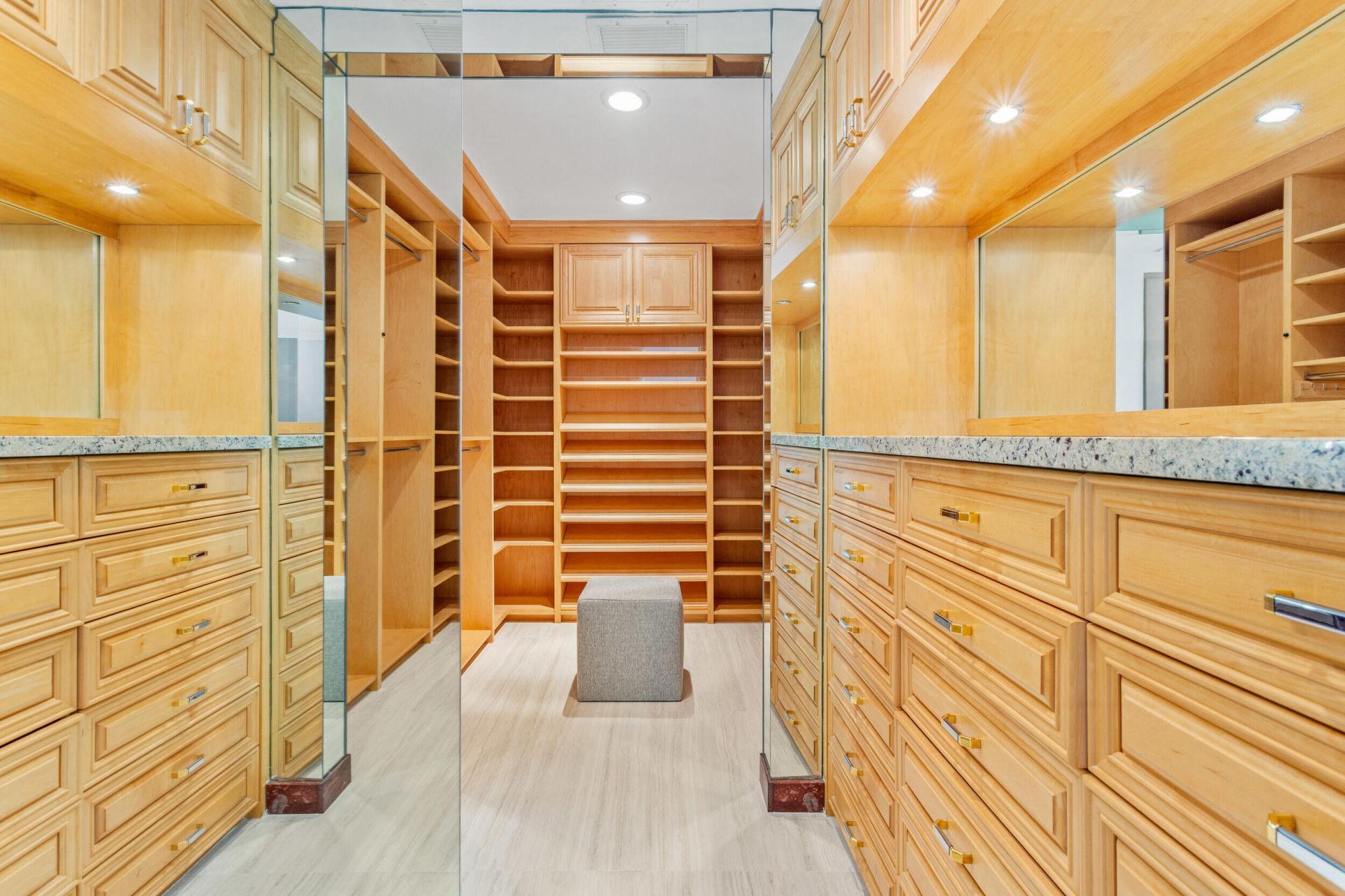 2 Sloans Curve Drive, Palm Beach, FL 33480 Photo