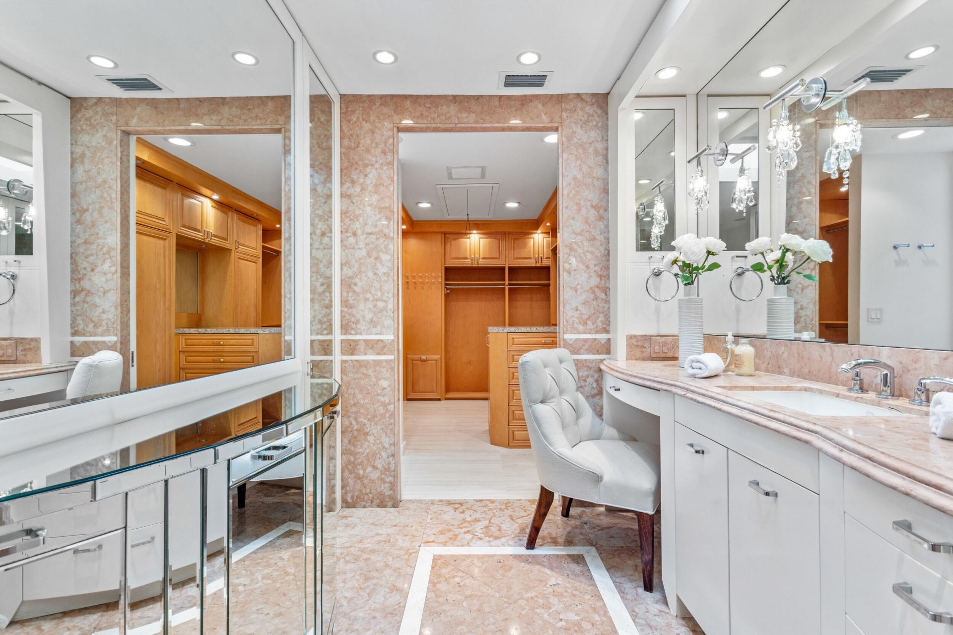 2 Sloans Curve Drive, Palm Beach, FL 33480 Photo