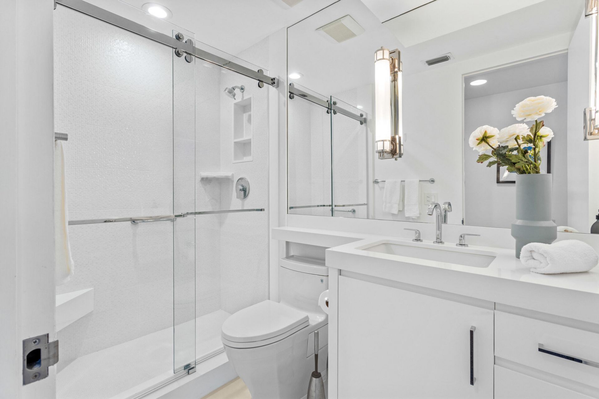 2 Sloans Curve Drive, Palm Beach, FL 33480 Photo