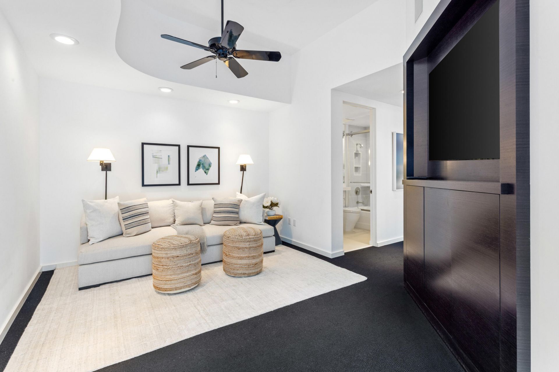 2 Sloans Curve Drive, Palm Beach, FL 33480 Photo