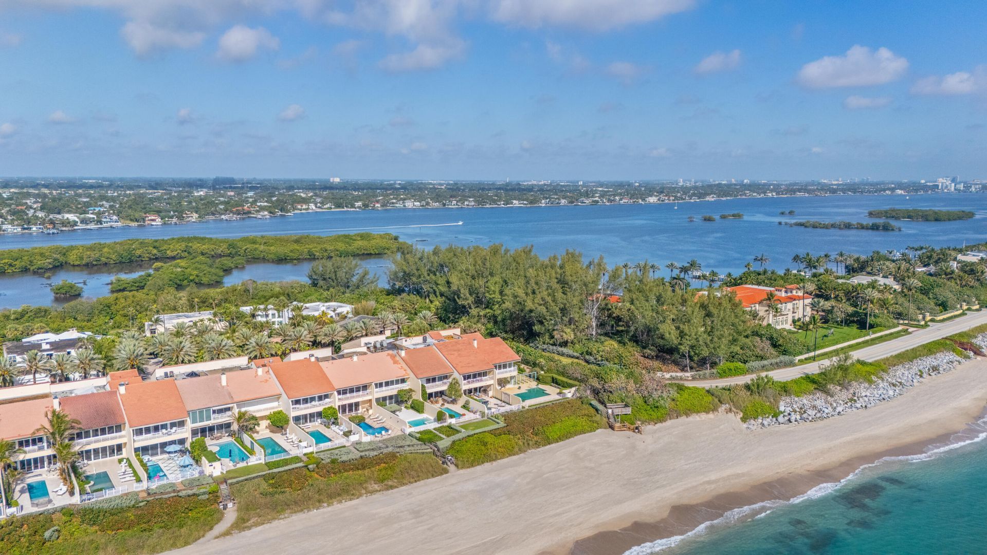 2 Sloans Curve Drive, Palm Beach, FL 33480 Photo