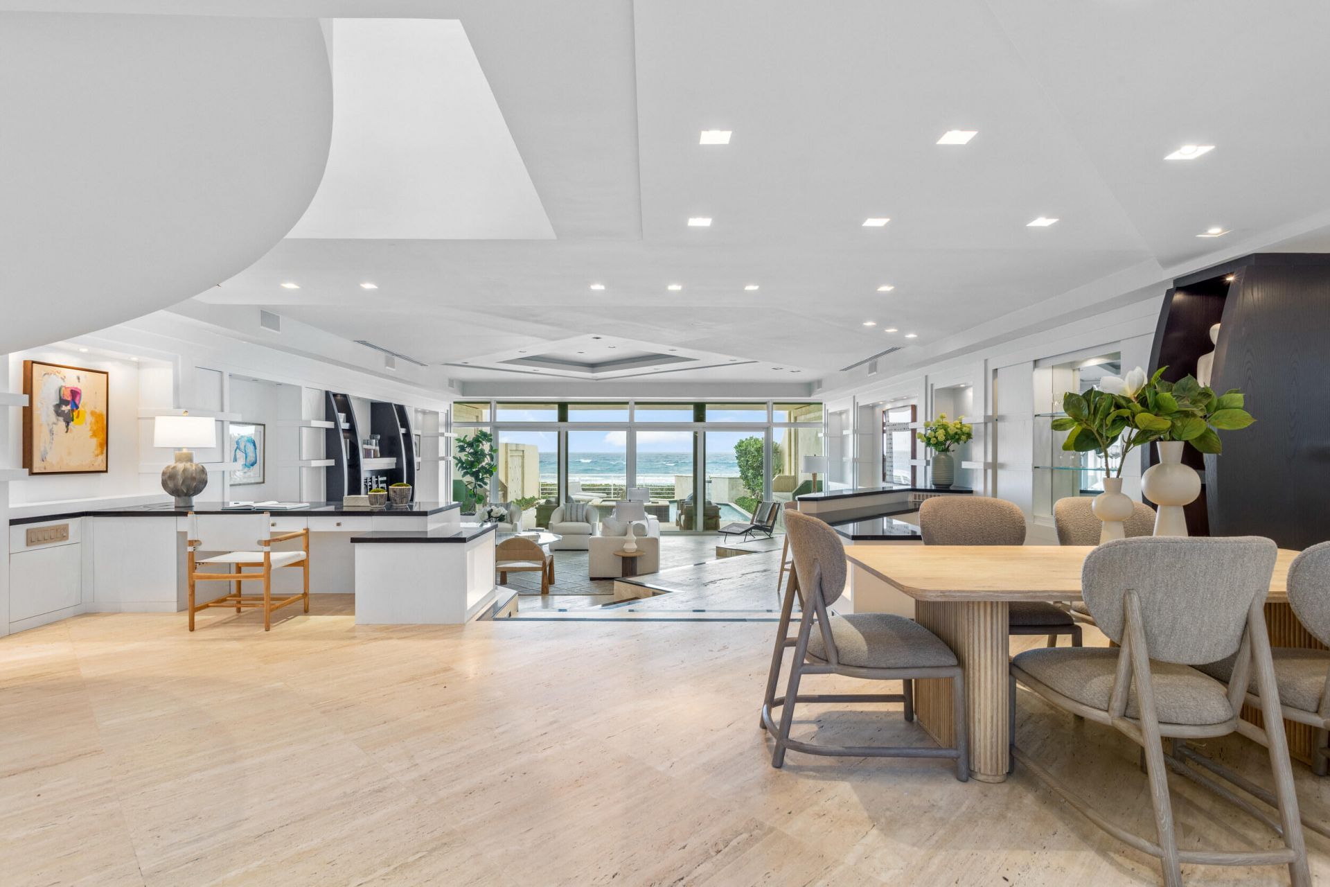 2 Sloans Curve Drive, Palm Beach, FL 33480 Photo