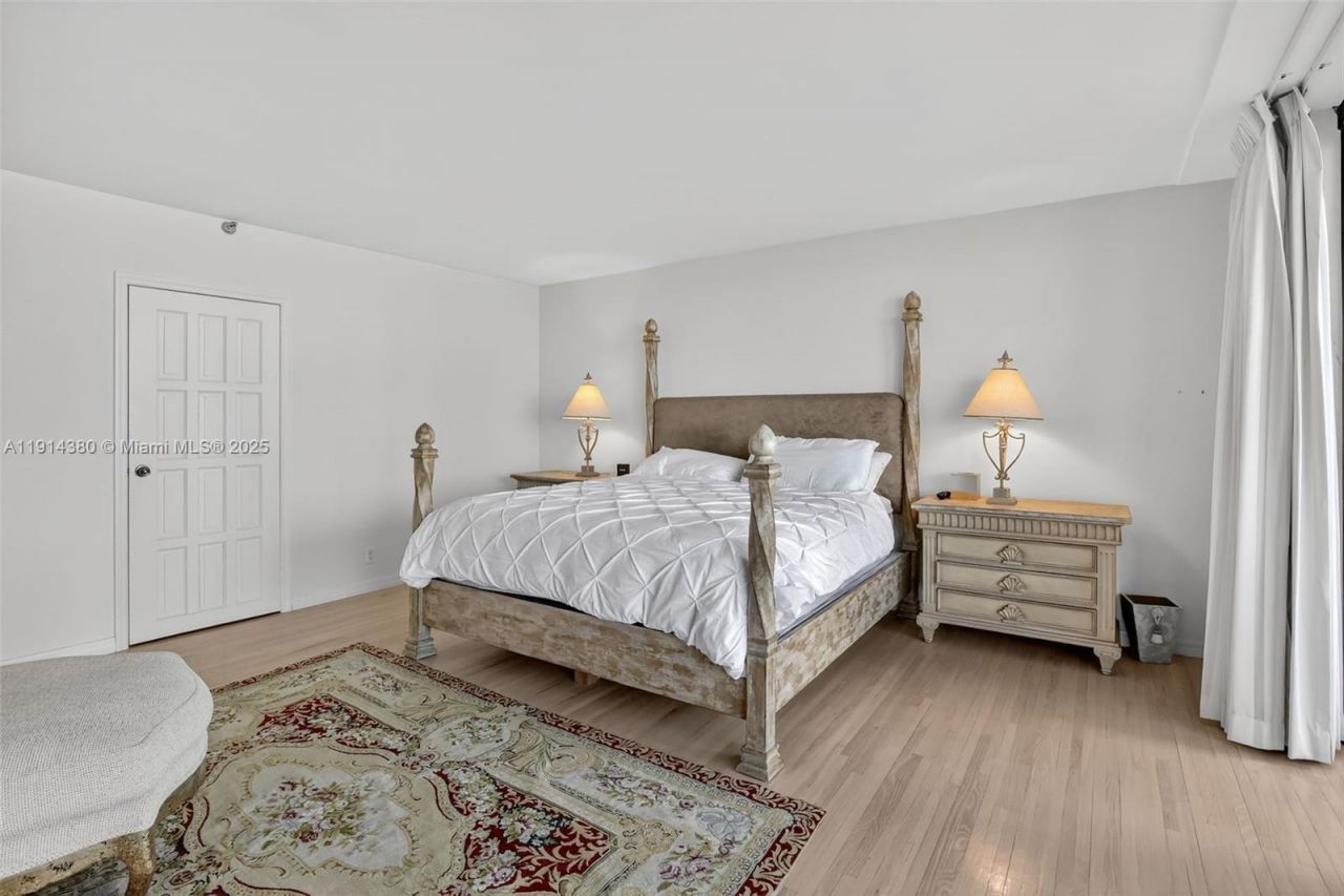 19667 Turnberry Way, Unit 5J, Aventura, FL 33180 Photo