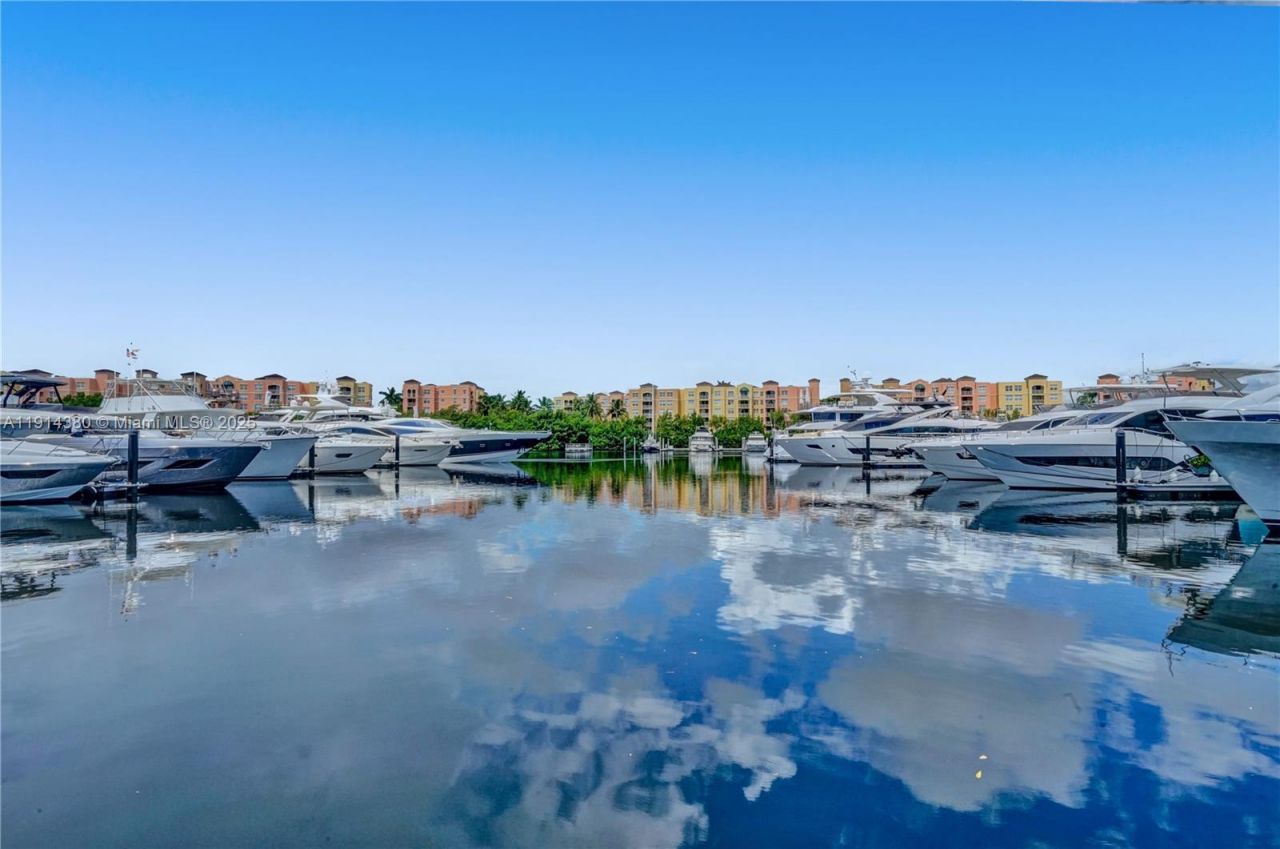 19667 Turnberry Way, Unit 5J, Aventura, FL 33180 Photo