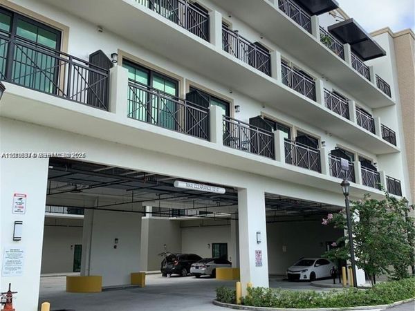 4100 SW 64th Ave, Unit 308, Davie, FL 33314