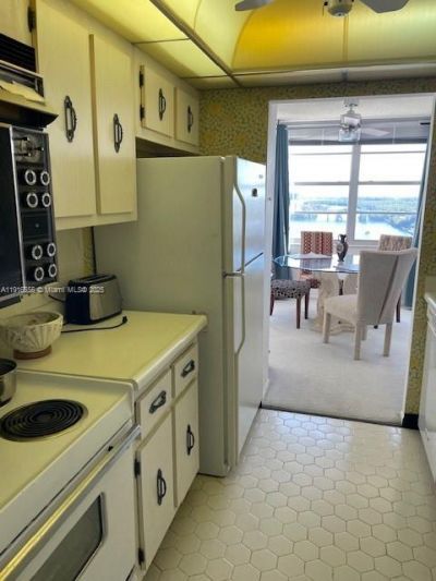 301 174th St, Unit 1605, Sunny Isles Beach, FL 33160 Photo