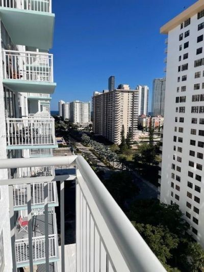 301 174th St, Unit 1605, Sunny Isles Beach, FL 33160 Photo