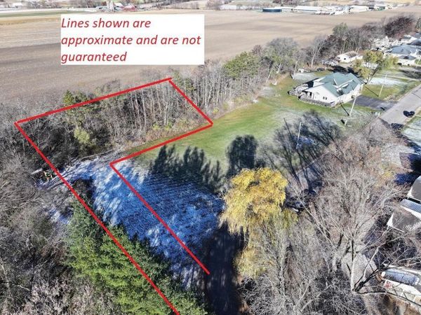 L 19 Western Avenue, North Freedom, WI 53951