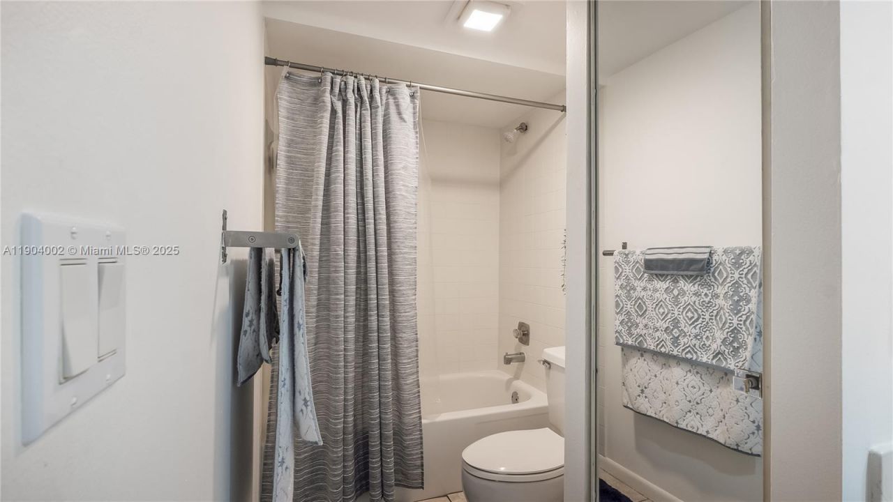 9109 C SW 20th St, Davie, FL 33324 Photo