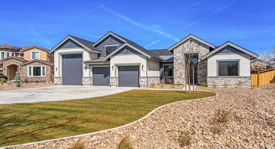 7240 Silver King Drive, Sparks, NV 89436 Photo