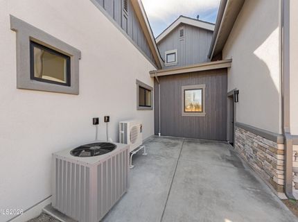 7240 Silver King Drive, Sparks, NV 89436 Photo