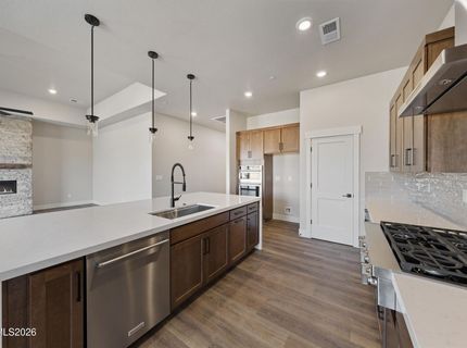 7240 Silver King Drive, Sparks, NV 89436 Photo