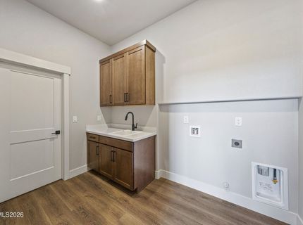 7240 Silver King Drive, Sparks, NV 89436 Photo