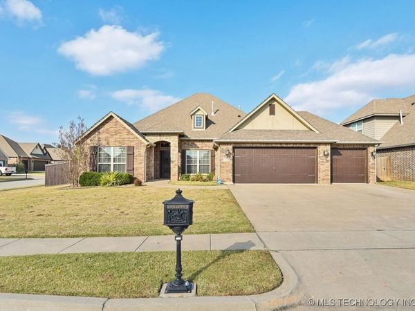 1408 E Canton Street, Broken Arrow, OK 74012