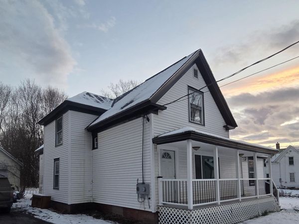 13 Heald Street, Madison, ME 04950