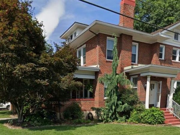 1901 Avon RD SW, Unit Lower, Roanoke, VA 24015