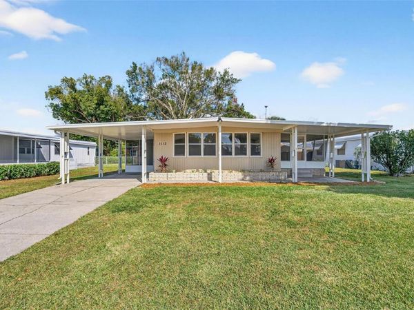 1112 ELKHART CIRCLE, TAVARES, FL 32778