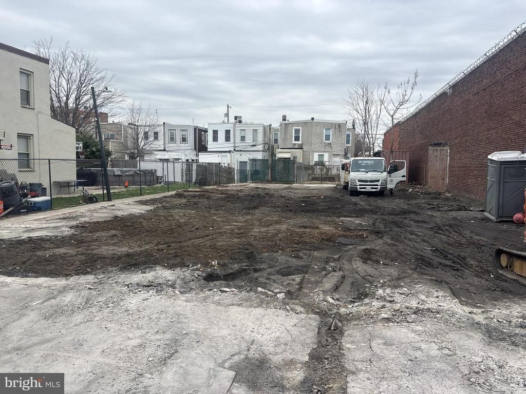 3571 75 Salmon Street, Philadelphia, PA 19134 Main Photo