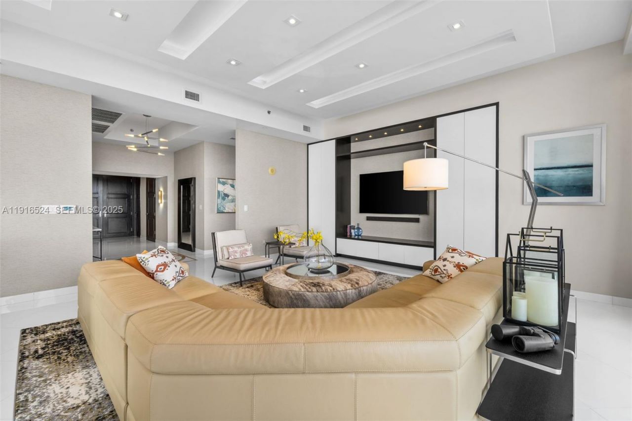 16001 Collins Ave, Unit 4001, Sunny Isles Beach, FL 33160 Photo