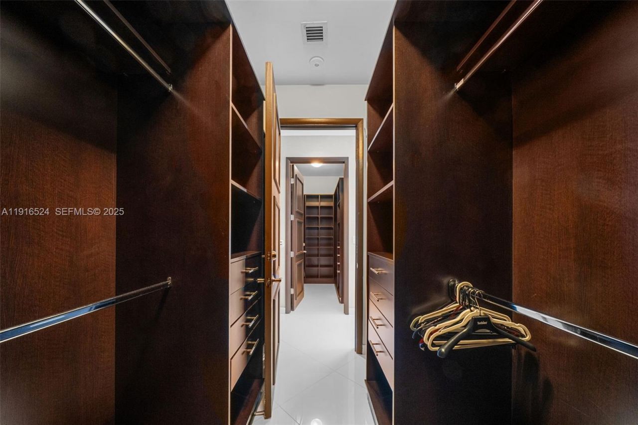 16001 Collins Ave, Unit 4001, Sunny Isles Beach, FL 33160 Photo