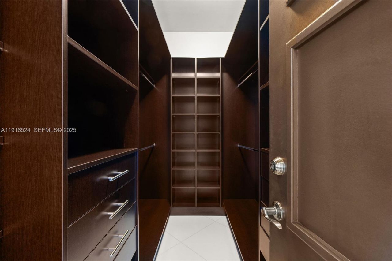 16001 Collins Ave, Unit 4001, Sunny Isles Beach, FL 33160 Photo