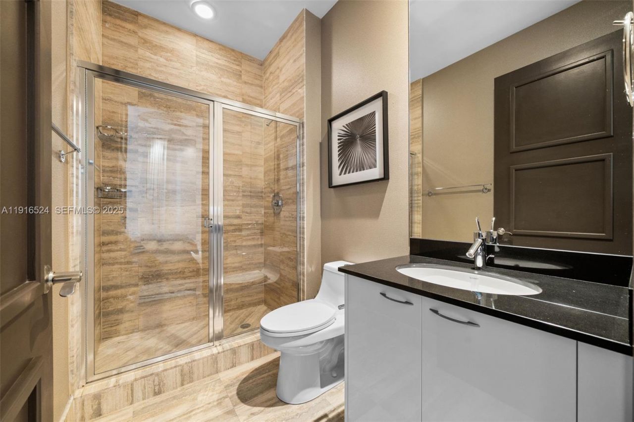 16001 Collins Ave, Unit 4001, Sunny Isles Beach, FL 33160 Photo