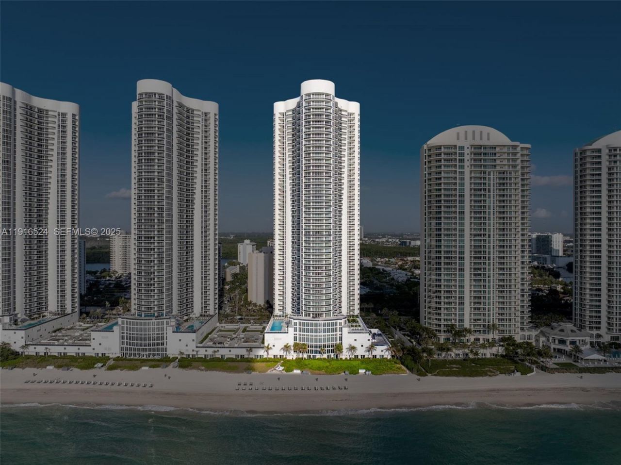 16001 Collins Ave, Unit 4001, Sunny Isles Beach, FL 33160 Photo