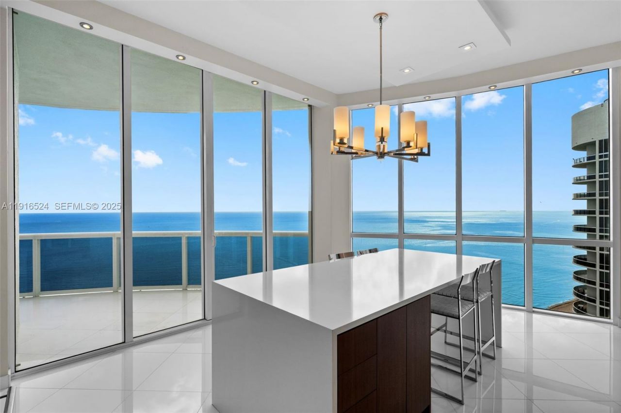 16001 Collins Ave, Unit 4001, Sunny Isles Beach, FL 33160 Photo
