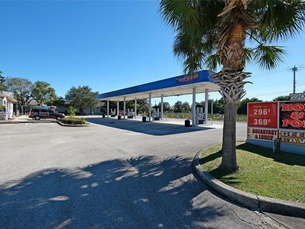 690 Eyster Blvd, Rockledge, FL 32955