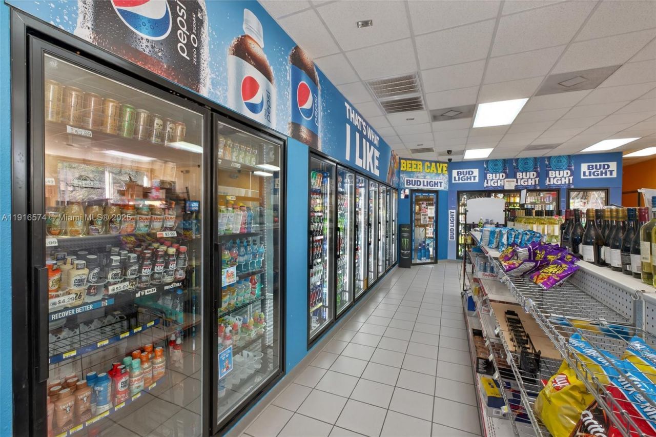 690 Eyster Blvd, Rockledge, FL 32955 Photo