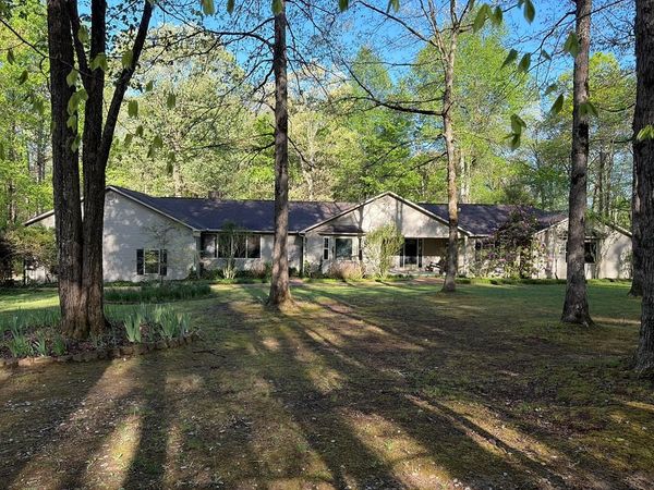 2025 Old Bon Air Rd, Sparta, TN 38583