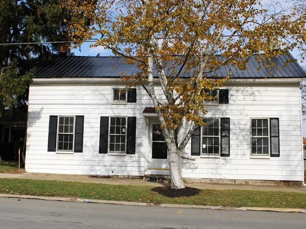 27 E Main St, Lucas, OH 44843